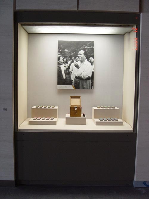 1744186960486910.jpg 博物馆独立展柜 (75).jpg