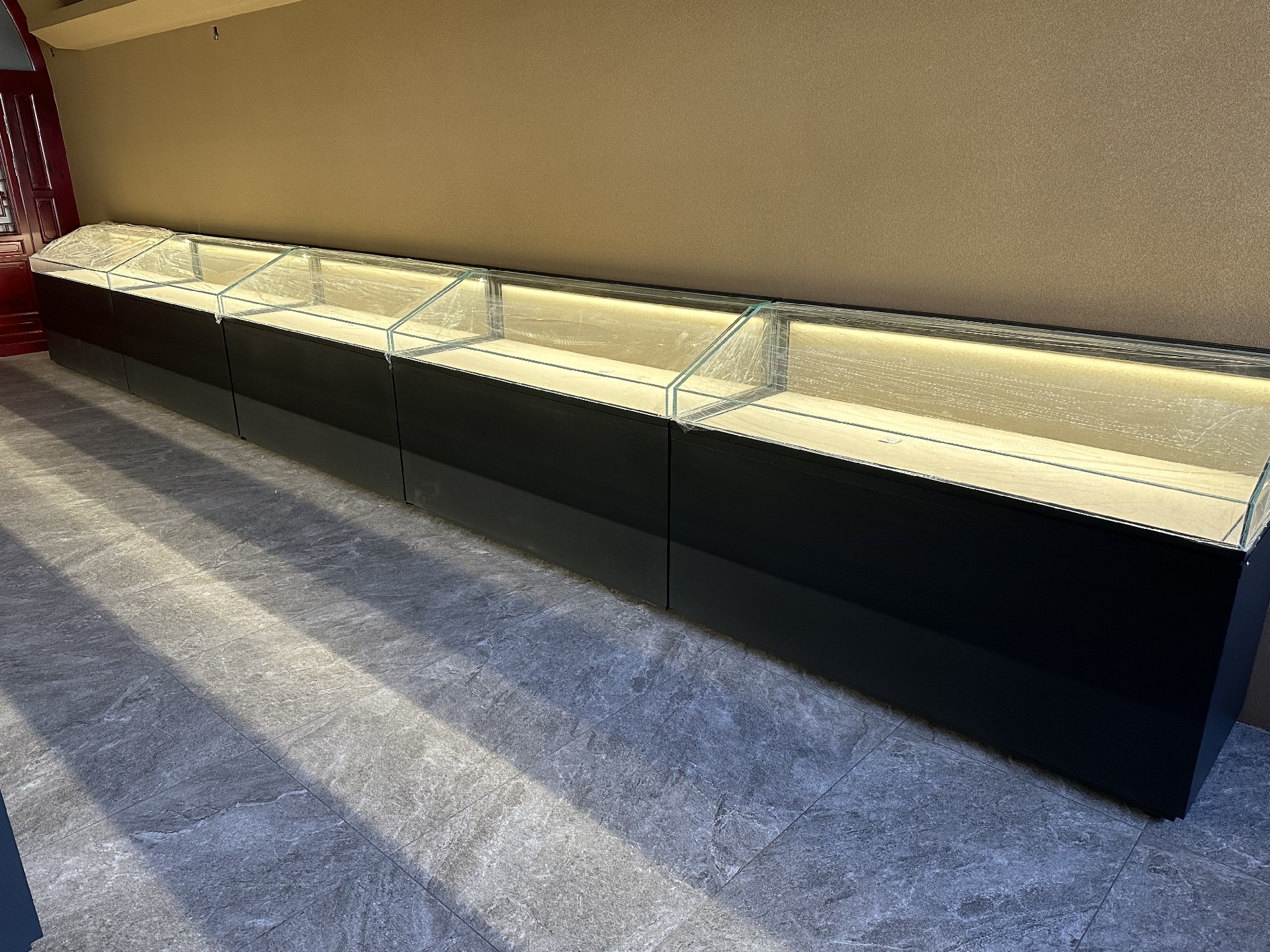 Counter Display Cases