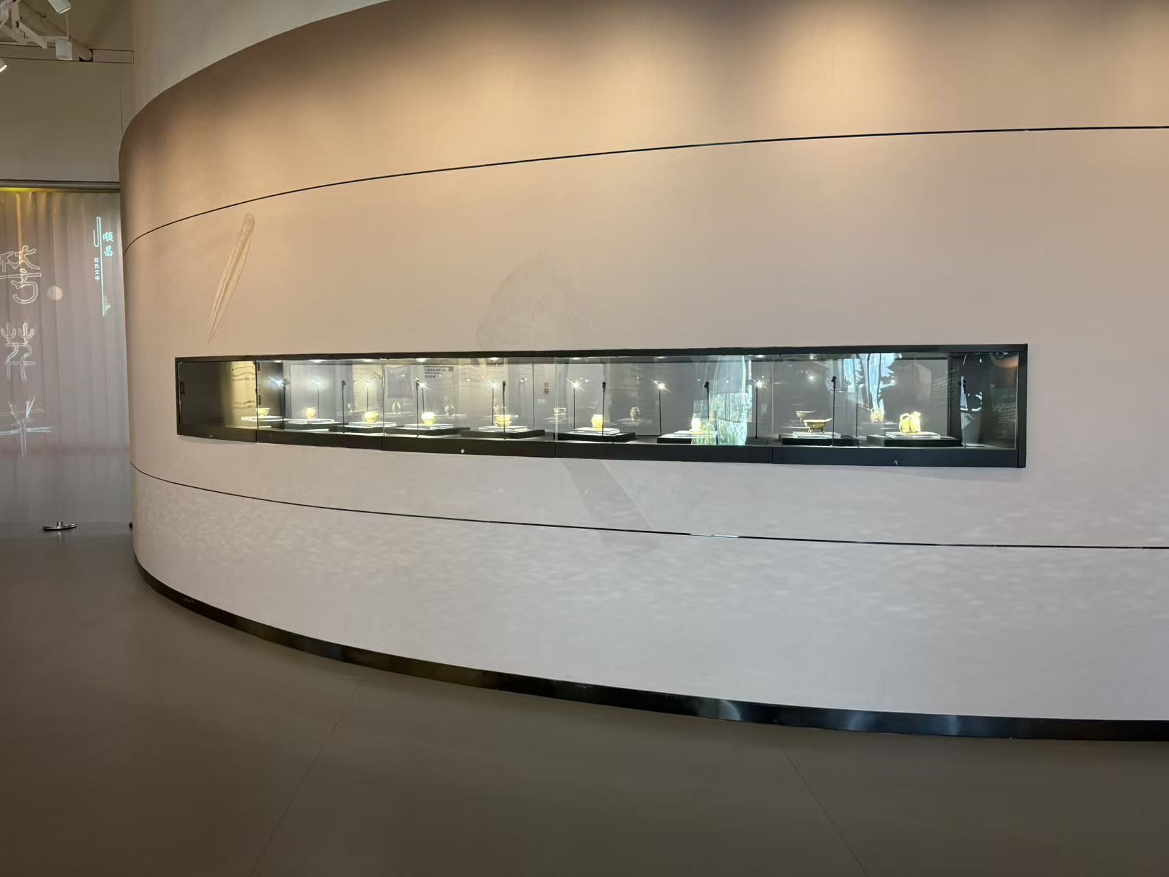 Niche Display Cabinets